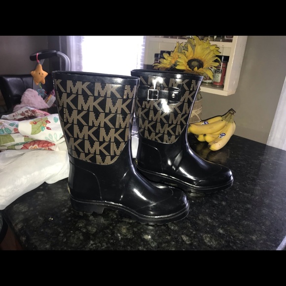 michael kors women rain boots